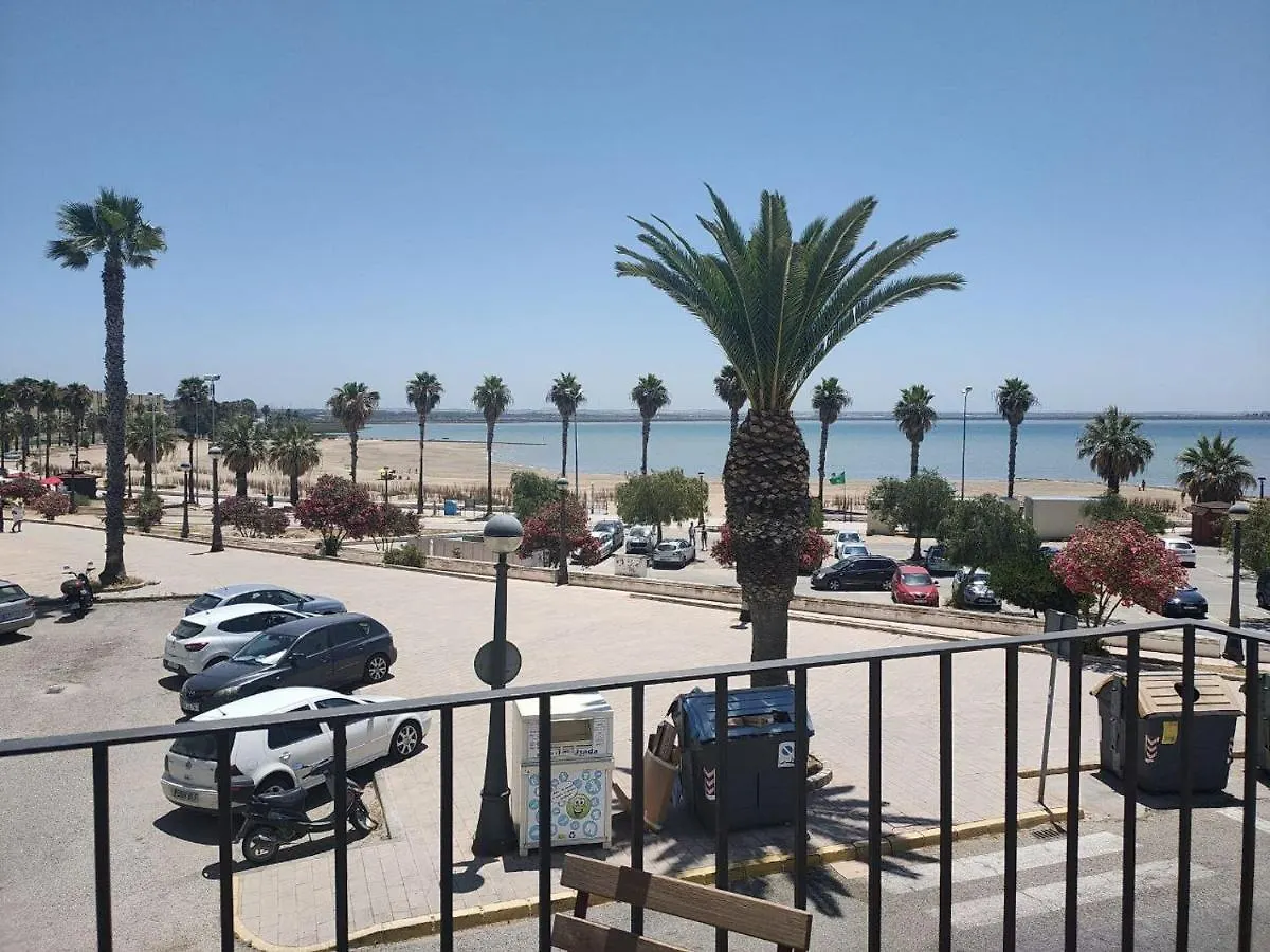 Apto. Angel. Playa De La Cachucha. Wifi, A/C Puerto Real Apartment