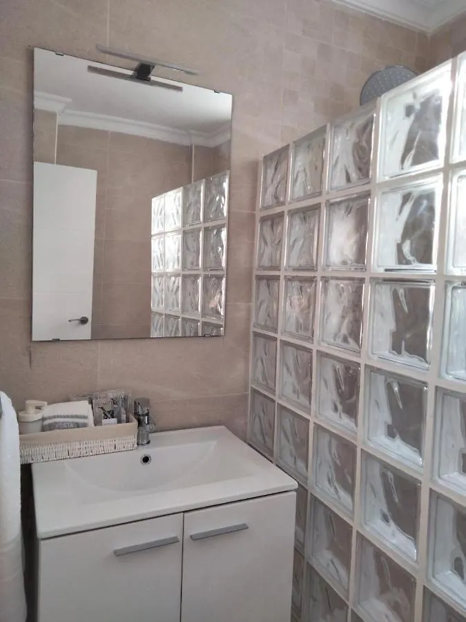 Apartment Apto. Angel. Playa De La Cachucha. Wifi, A/C Puerto Real